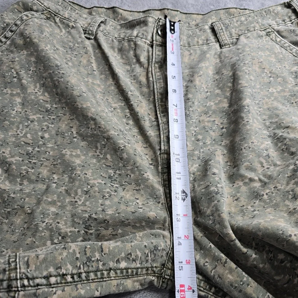 Levis Vintage 1996 Camo Cargo Shorts Mens Size 42 6 Pocket White Labe 11
